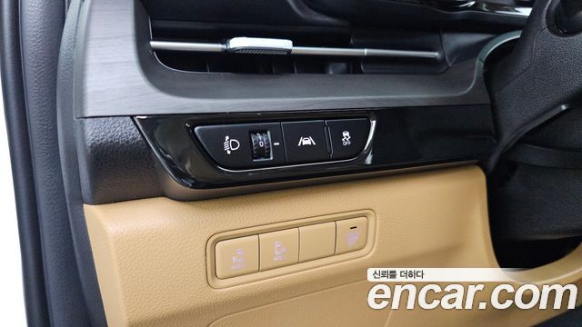 Kia Canival 2023 — photo 23