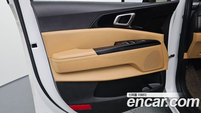 Kia Canival 2023 — photo 14