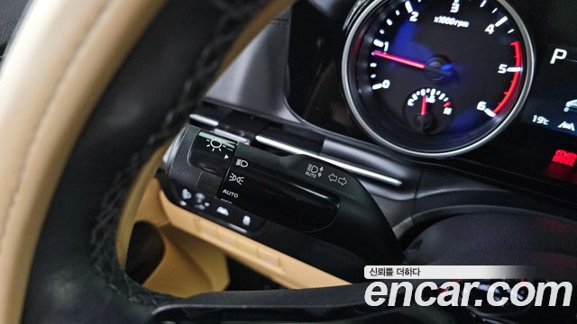 Kia Canival 2023 — photo 29