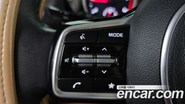 Kia Canival 2023 — photo 30