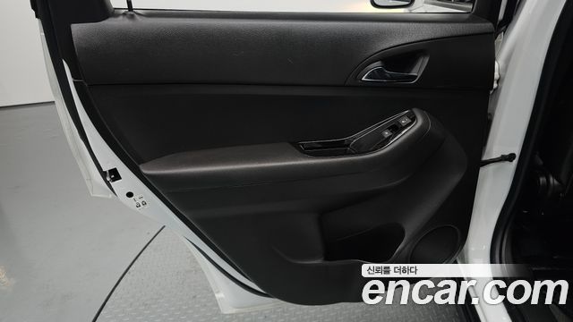 Chevrolet Korea Orlando 2015 — photo 15