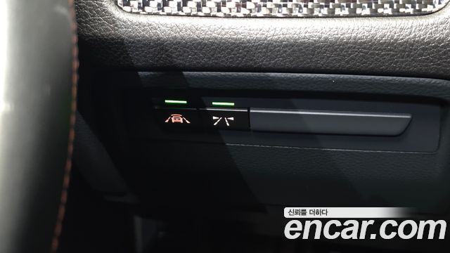 BMW M3 2018 — photo 26
