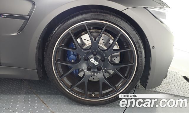 BMW M3 2018 — photo 7