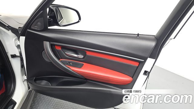 BMW M3 2018 — photo 14