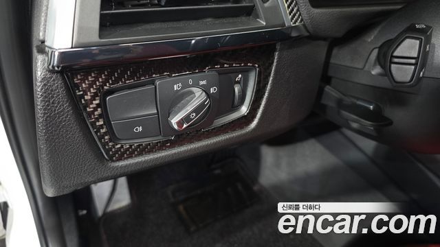 BMW M3 2018 — photo 27