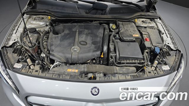 Mercedes-Benz GLA-Class 2016 — photo 6