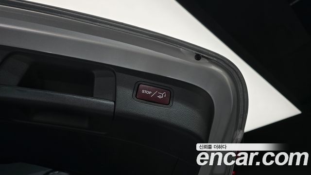 Mercedes-Benz GLA-Class 2016 — photo 18