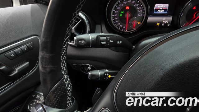 Mercedes-Benz GLA-Class 2016 — photo 19