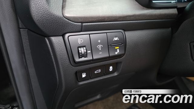 Kia K7 2020 — photo 25
