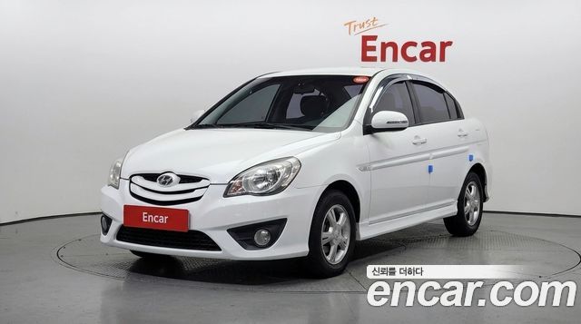 Hyundai Verna 2010 — photo 1