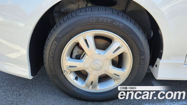 Hyundai Verna 2010 — photo 5
