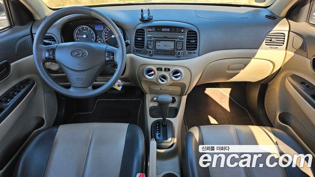 Hyundai Verna 2010 — photo 7