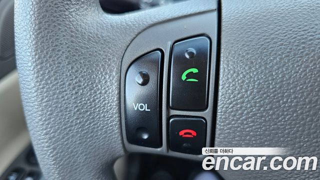 Hyundai Verna 2010 — photo 16