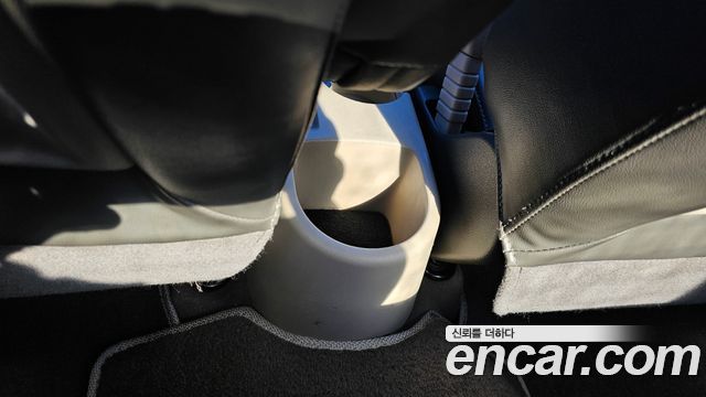 Hyundai Verna 2010 — photo 19