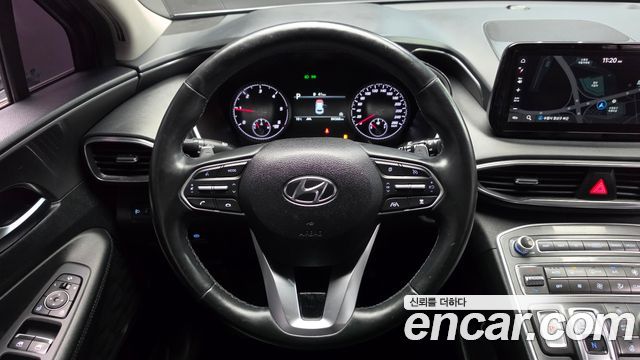 Hyundai Santafe 2021 — photo 18