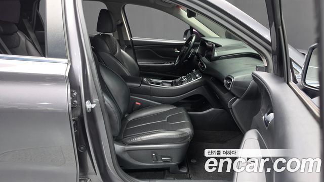 Hyundai Santafe 2021 — photo 16