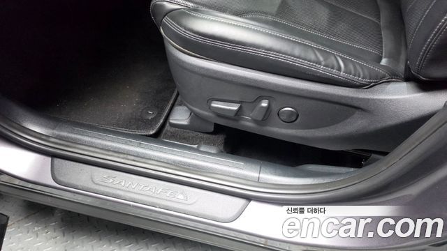 Hyundai Santafe 2021 — photo 32