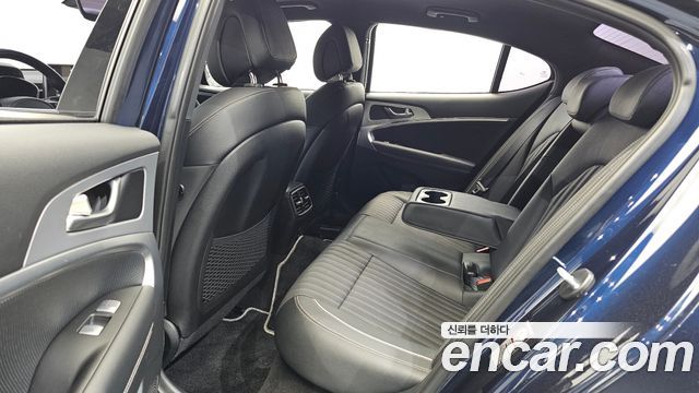 Genesis G70 2019 — photo 18