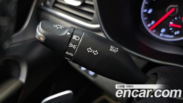 Genesis G70 2019 — photo 26