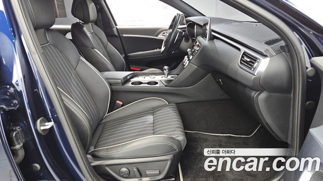 Genesis G70 2019 — photo 16