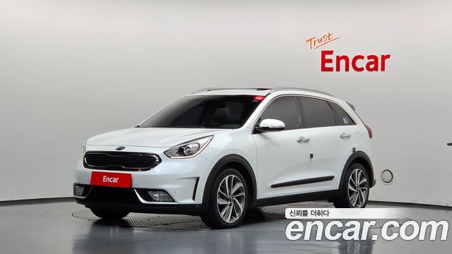 Kia Niro 2017 — photo 1