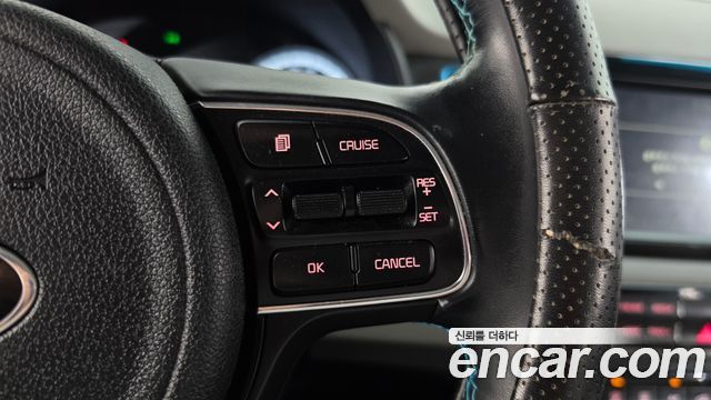 Kia Niro 2017 — photo 21