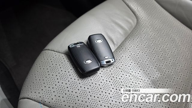 Kia Niro 2017 — photo 22