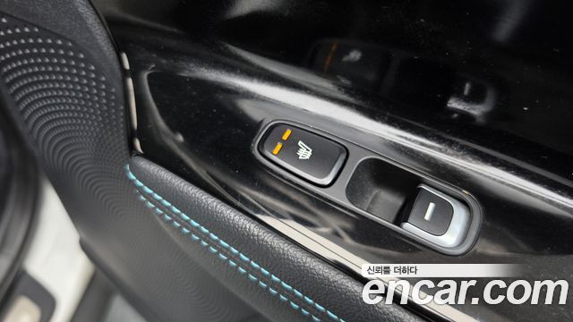 Kia Niro 2017 — photo 25