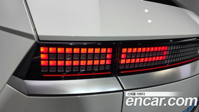 Hyundai Ioniq5 2023 — photo 9