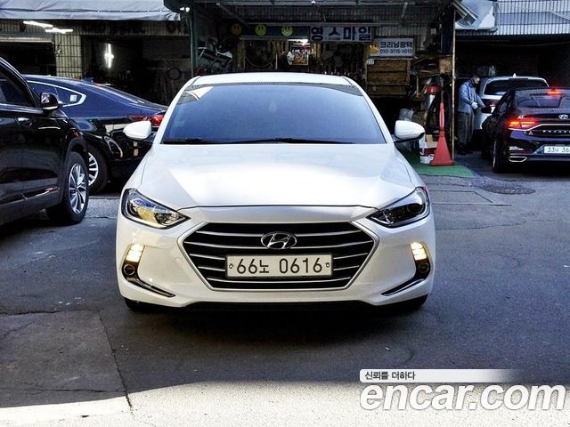 Hyundai AVANTE 2016 — photo 1