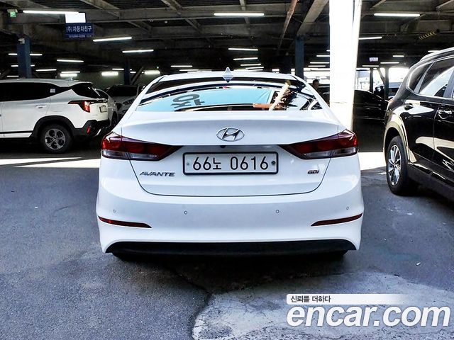 Hyundai AVANTE 2016 — photo 3