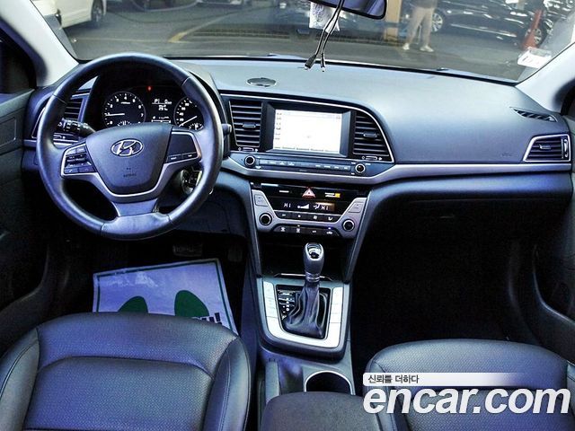 Hyundai AVANTE 2016 — photo 7