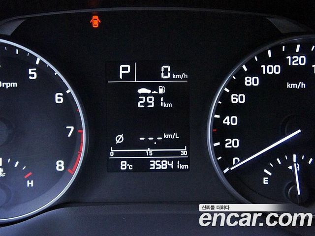 Hyundai AVANTE 2016 — photo 9
