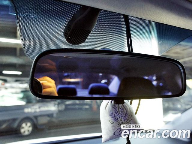 Hyundai AVANTE 2016 — photo 12