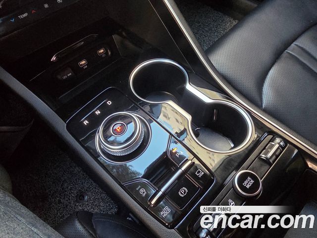 Kia K5 2022 — photo 9