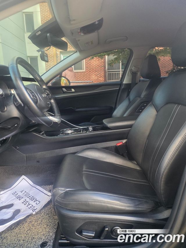 Kia K5 2022 — photo 10