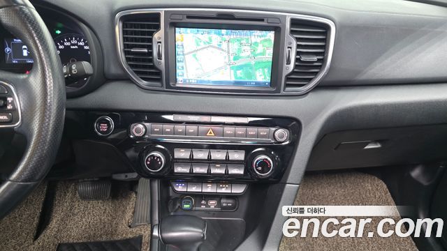Kia Sportage 2016 — photo 19