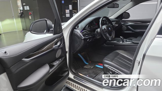 BMW X6 2017 — photo 10