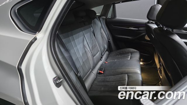 BMW X6 2017 — photo 12