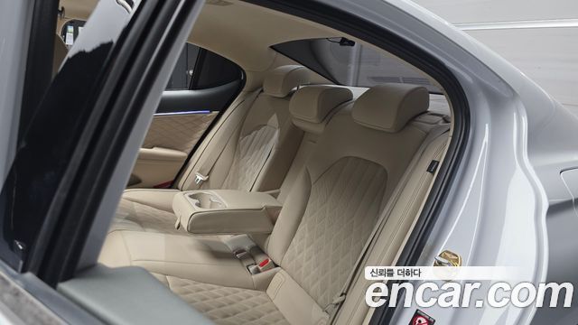 Genesis G70 2019 — photo 18