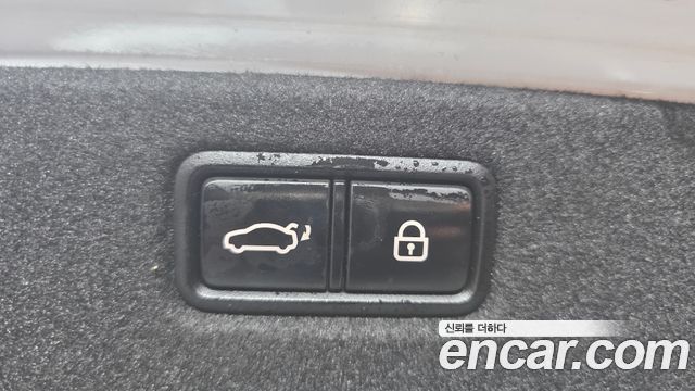 Genesis G70 2019 — photo 22
