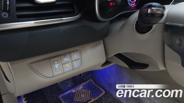 Genesis G70 2019 — photo 25