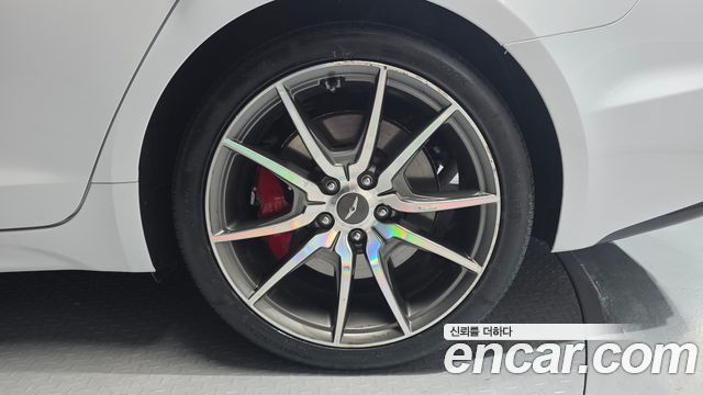 Genesis G70 2019 — photo 7