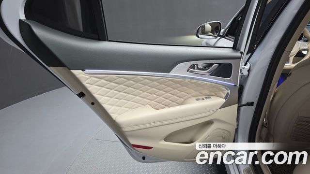 Genesis G70 2019 — photo 15