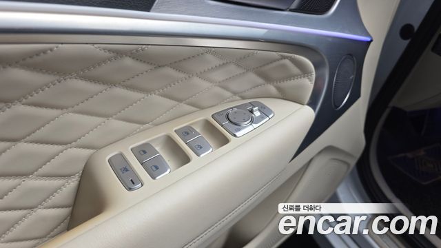 Genesis G70 2019 — photo 28