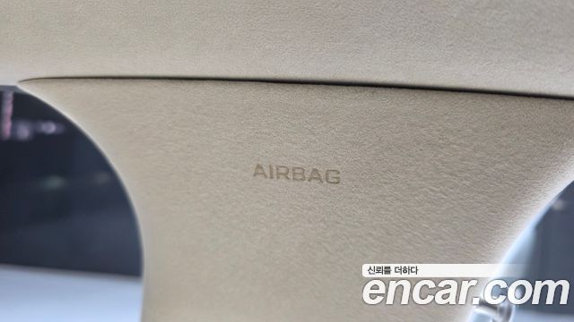 Genesis G70 2019 — photo 36