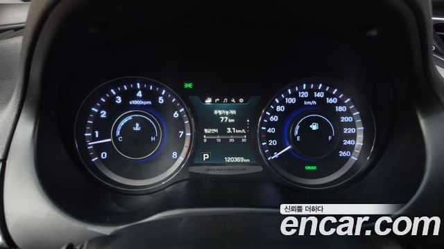 Hyundai Grandeur 2015 — photo 11