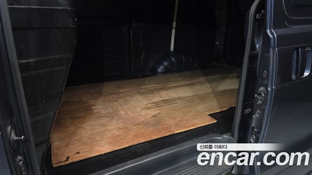 Hyundai Starex 2015 — photo 12