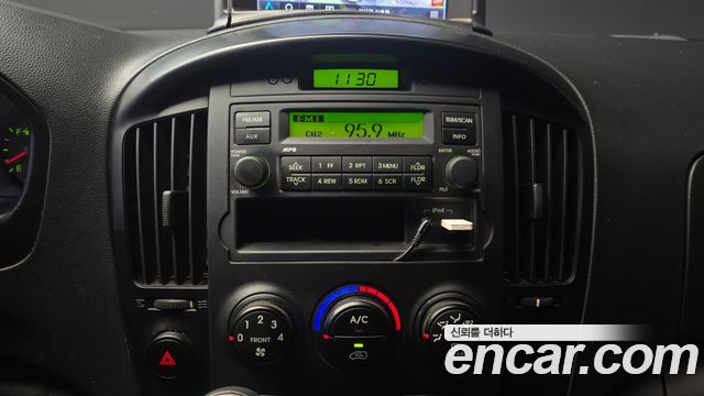 Hyundai Starex 2015 — photo 16