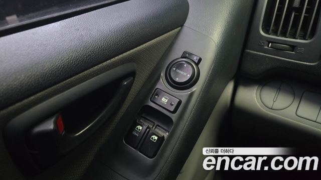 Hyundai Starex 2015 — photo 18